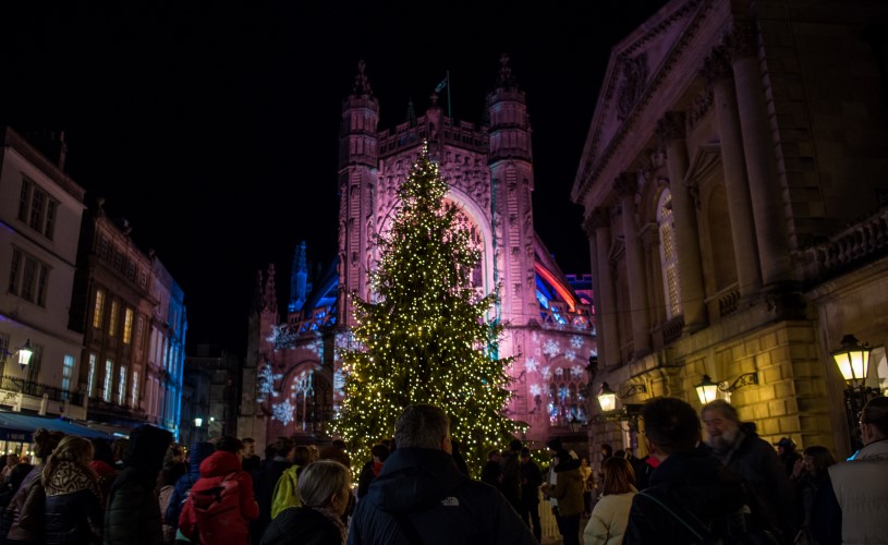 Christmas tree next to Bath Abbey